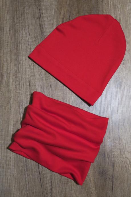 Cerveny set pre drobcov, ciapocka plus nakrcnik, 56 - 158