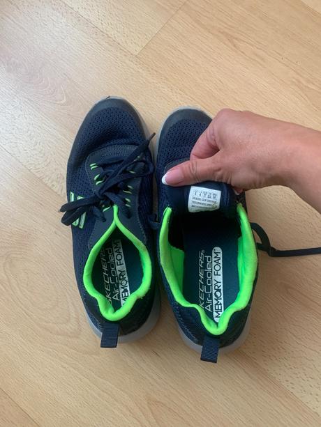 Botasky, skechers,37