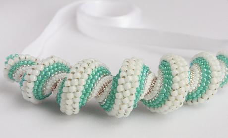 Azúrový náhrdelník, 