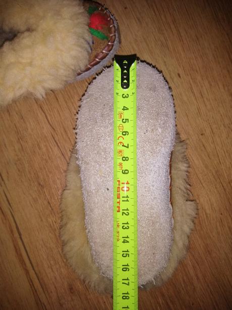 Detske papucky z ovcej vlny., 25