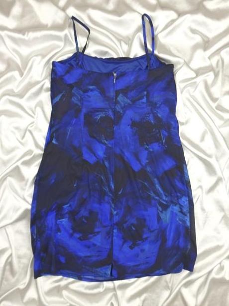 Luxusné krátke šaty, 42