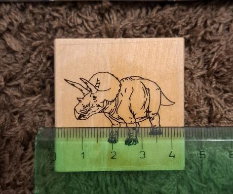 Drevené pačiatky - dinosaury, 