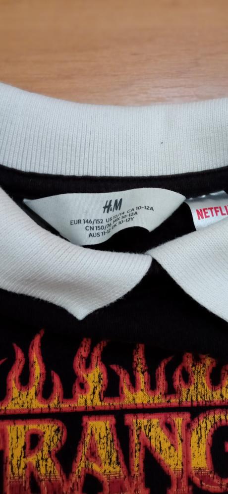 Čierna mikina stranger things, h&m,146