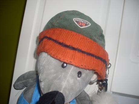 Teplá čiapka/šiltovka podšitá flisom 54-56, 