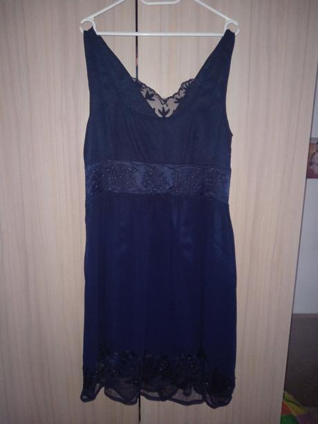 Dámske šaty s podšívkou, m