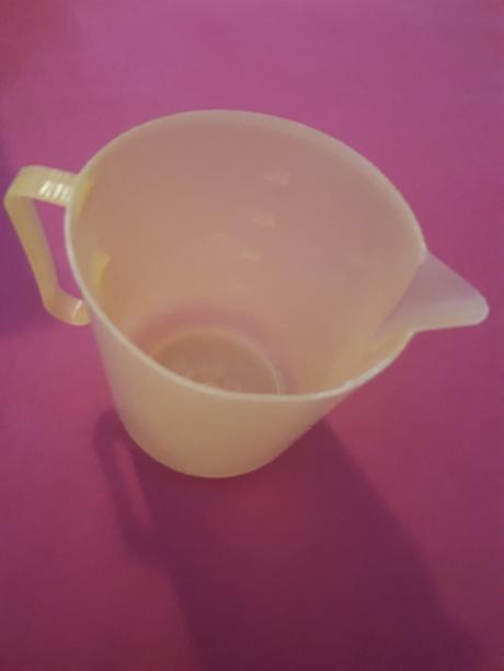 Plastova odmerka 1l oranzova, 