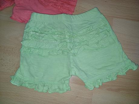 2x šortky s fodričkami v.80, 80