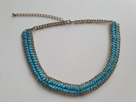 Modro-zlatý náhrdelník,