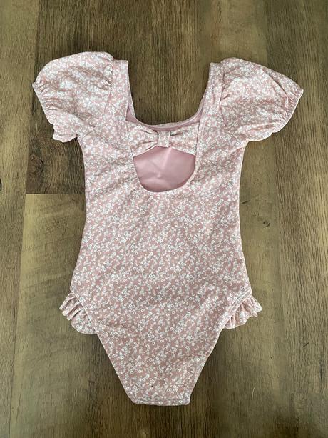 Nove plavky, reserved,122