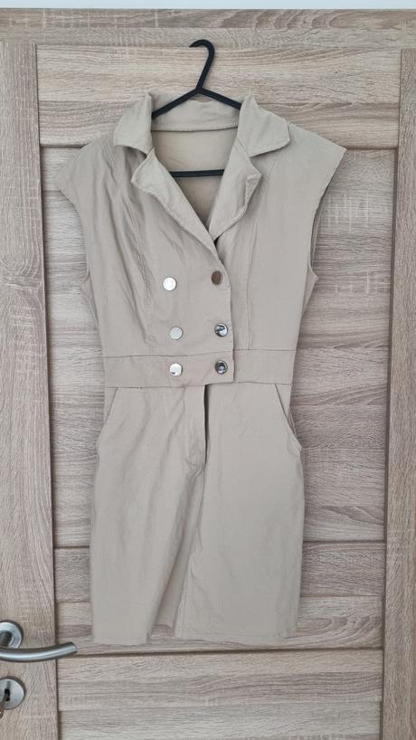 Béžové krátke šaty, s