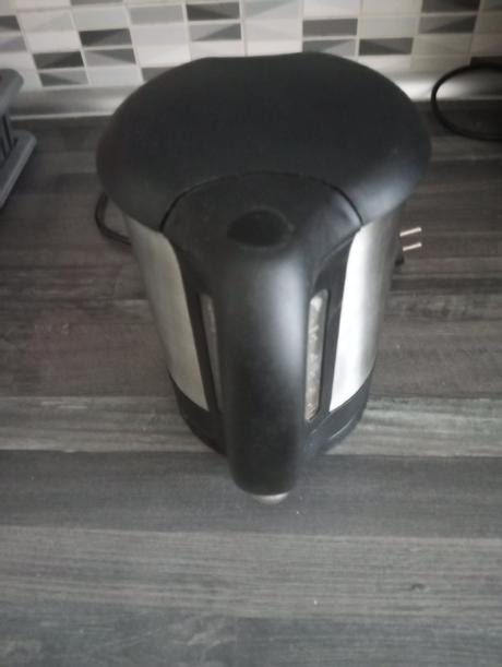 Rýchlovarná kanvica, electrolux