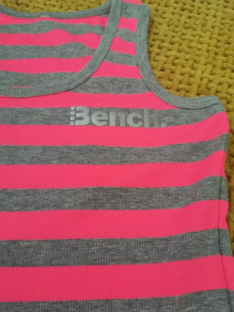 Tielko tričko, bench,s