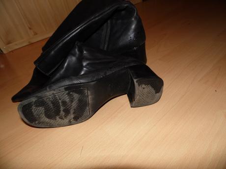 Cierne kozene cizmy, baťa,39