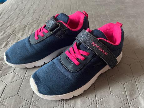 Ľahučké tenisky (aj na telesnú), sprandi,32