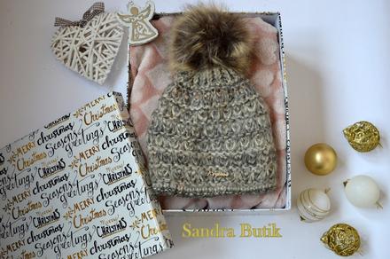 Čiapočka s bohatým brmbolcom, 92 - 158