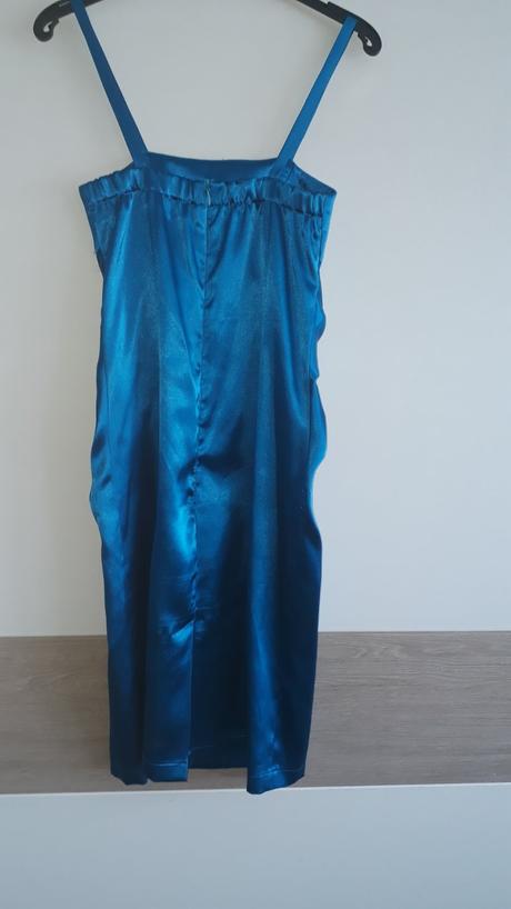 Spoločenské saty, 36