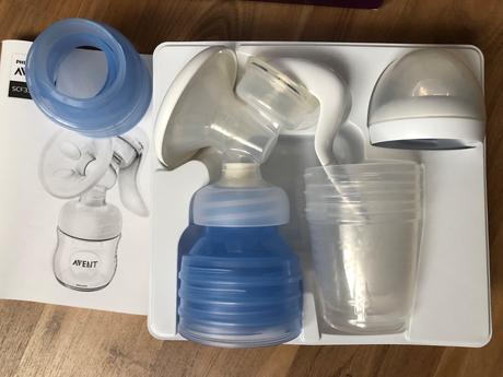 Odsávačka mliečka avent s via pohárikmi, 