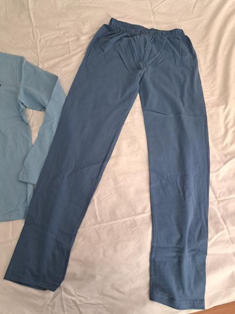 Kcalitne bavlnene pyzamko 152, 152