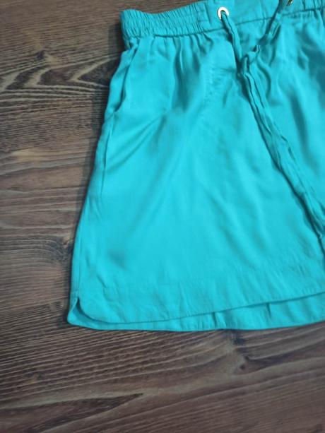 Suknička mätovej farby s/m, promod,s