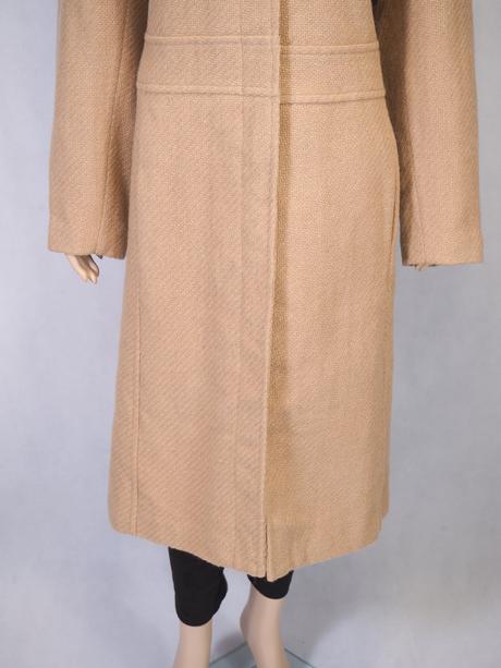 Kvalitný dámske kabát centigrade, 52