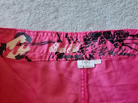 Šortky do vody a na pláž, 38