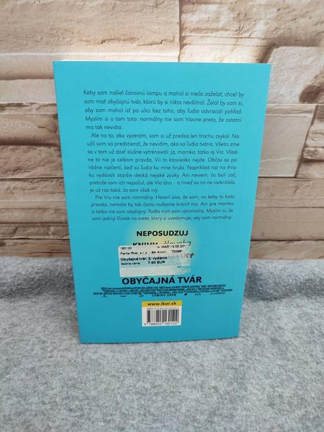 Obyčajná tvár - r.j. palacio, 