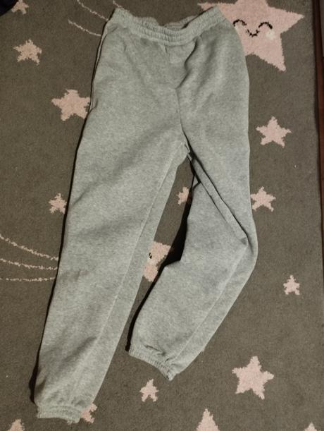 Sivé zateplené tepláky č.158/164, 158