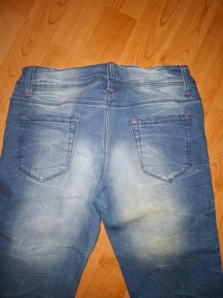 Dievčenske rifle, 140