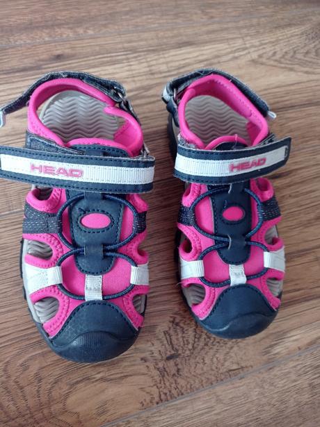 Športové sandále, 28