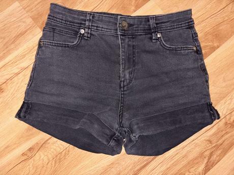 Kraťasy bershka 34, bershka,34
