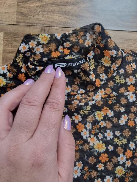 Trická a crop topy, bershka,xs