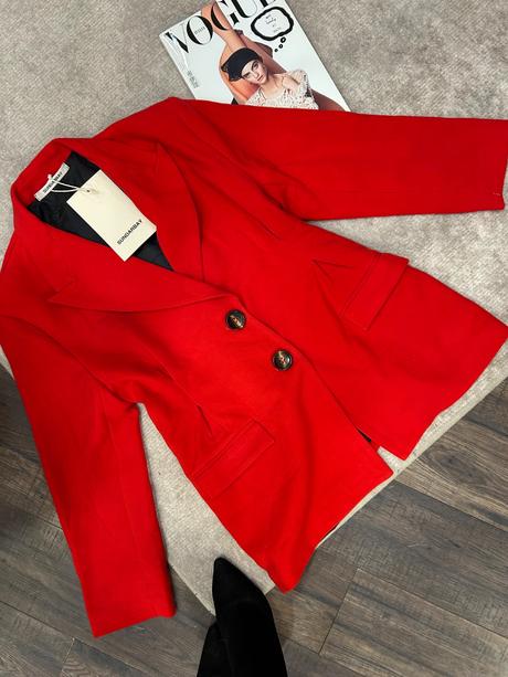 Červené lux. sako, 