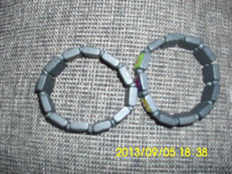 Mam na predaj naramok na gumicke 2 ks,