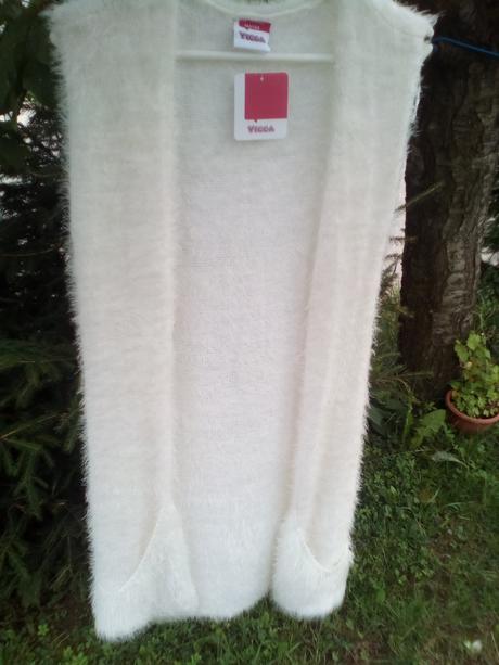 Chlpatá vestička, topolino,134 / 140