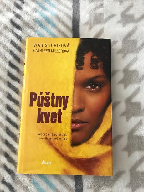 Kniha púštny kvet, 