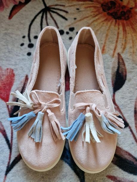 Mokasìny nenosené, 37