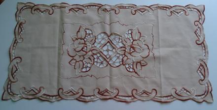 Vyšívaný obrus, 