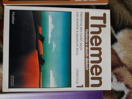 Tri kusy ucebnice nemciny,