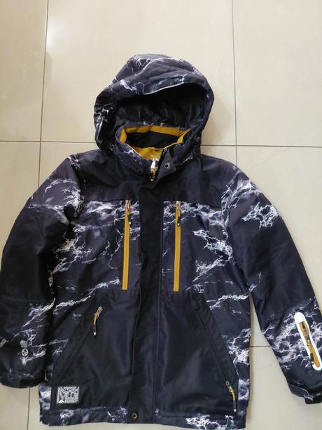 Predam značkovú bundu, 152