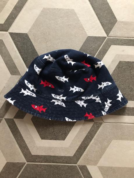 Frajersky namornicky obojstranny klobucik, chicco,68