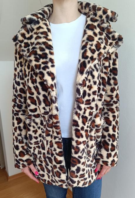 Kabátik na jar so zvieracím vzorom, 38