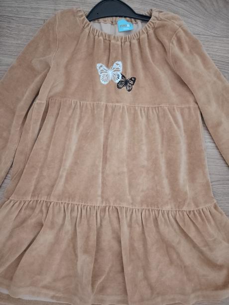 Šaty motýlikové, 116