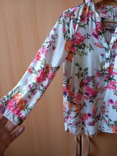 Blúzka kvetovana, xs