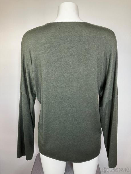 Predám nádherný svetrík, nový, m