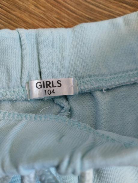 Kraťase 104, pepco,104