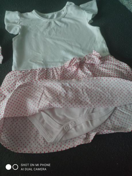 Šaty s čelenkou, 74