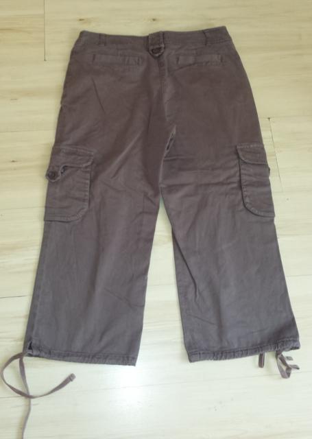 Hnedé trojštvrťáky, 38