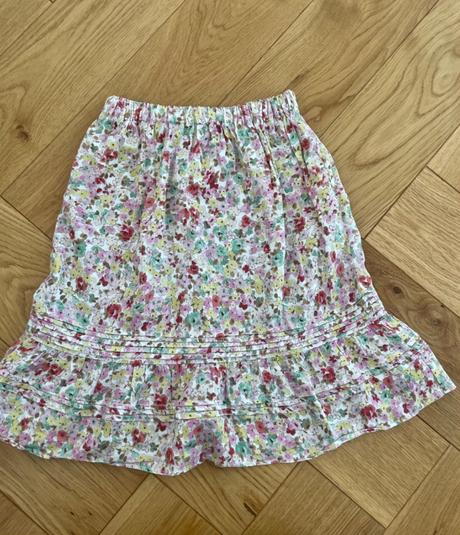 Kvetinkova sukna, zara,128