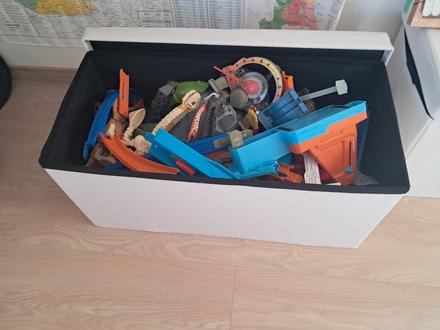 Hot wheels,