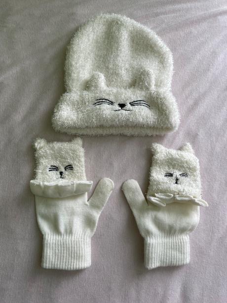 Zimna ciapka a rukavice macka, terranova